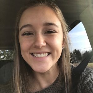 Meet your Posher, Madelyn